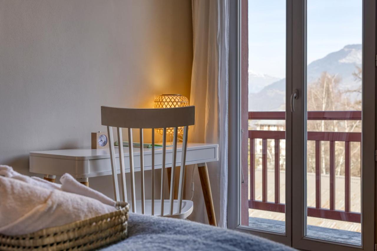 Chalet Hotel La Feline Blanche แซ็งต์-แฌร์เวส์-เลส์-แบ็งส์ ภายนอก รูปภาพ