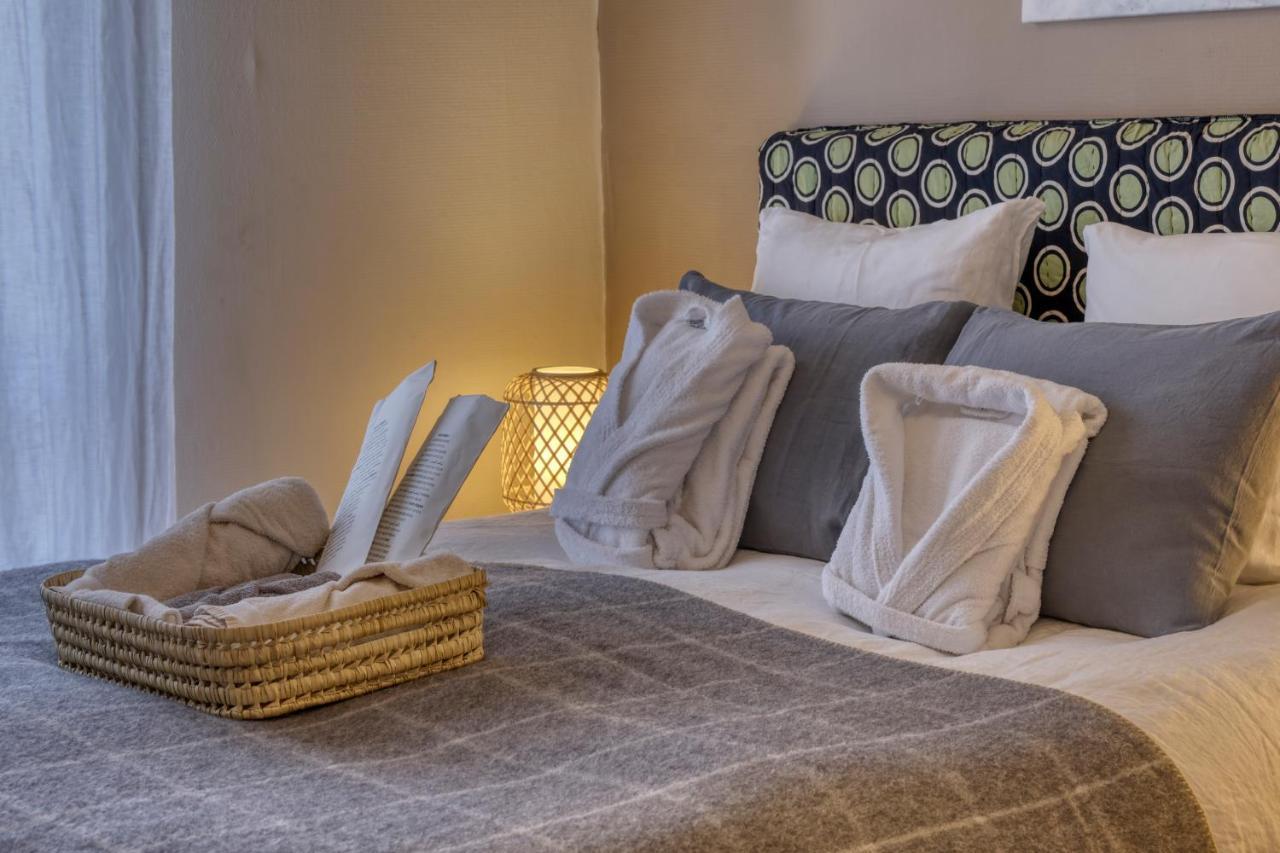 Chalet Hotel La Feline Blanche แซ็งต์-แฌร์เวส์-เลส์-แบ็งส์ ภายนอก รูปภาพ