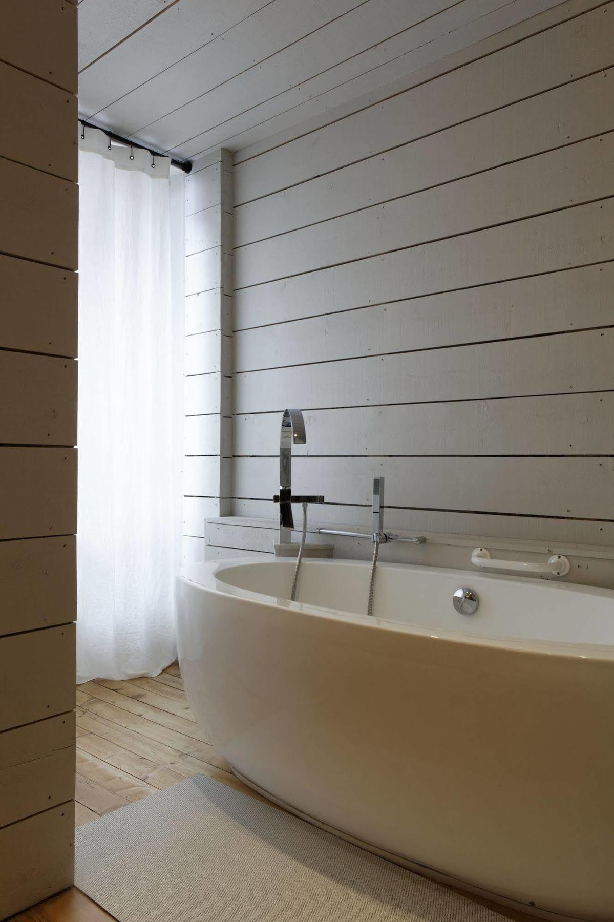 Chalet Hotel La Feline Blanche แซ็งต์-แฌร์เวส์-เลส์-แบ็งส์ ภายนอก รูปภาพ