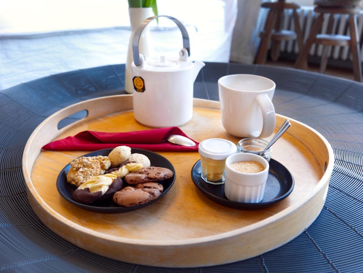 Chalet Hotel La Feline Blanche แซ็งต์-แฌร์เวส์-เลส์-แบ็งส์ ภายนอก รูปภาพ