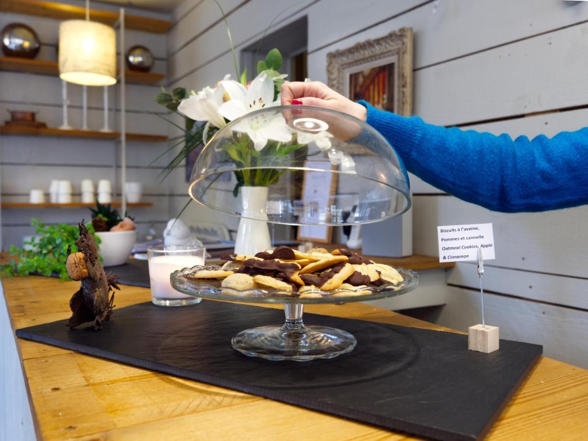 Chalet Hotel La Feline Blanche แซ็งต์-แฌร์เวส์-เลส์-แบ็งส์ ภายนอก รูปภาพ